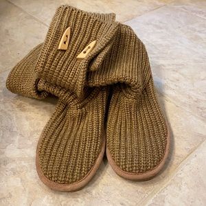 Bear paw tan sweater boots, size 7, like new